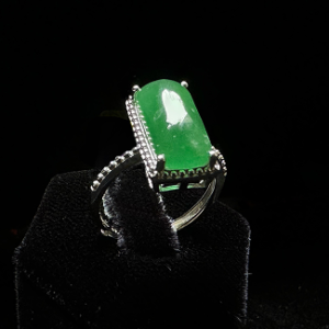 Green Rectangle Cabochon Ring with Beaded Silver-Tone Band